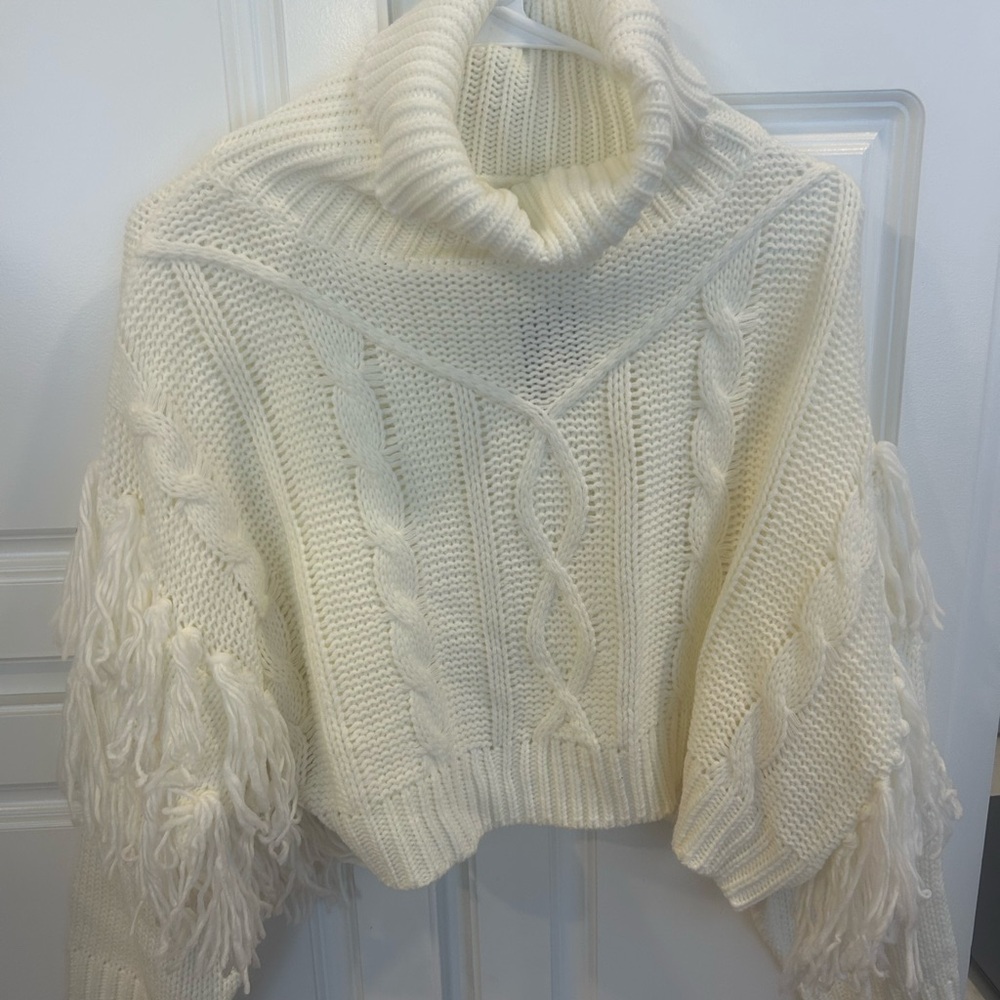 Vestique Ivory Cable Knit Turtleneck cropped Sweater L NWT